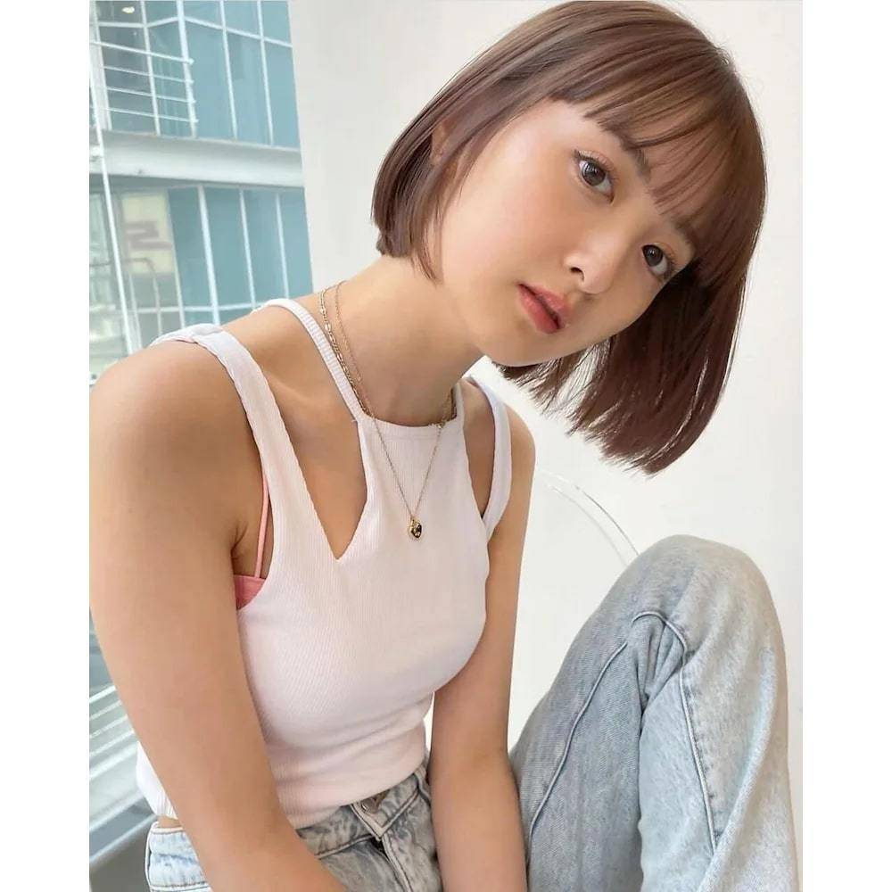内巻き切りっぱなしボブ