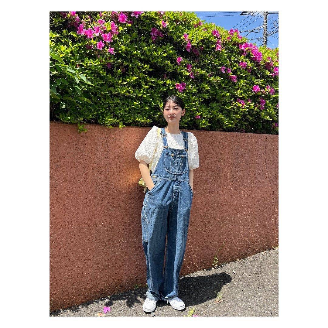パフスリーブトップス×オーバーオール