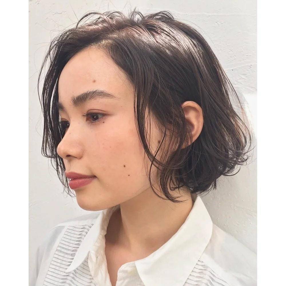 アンニュイなパーマボブ
