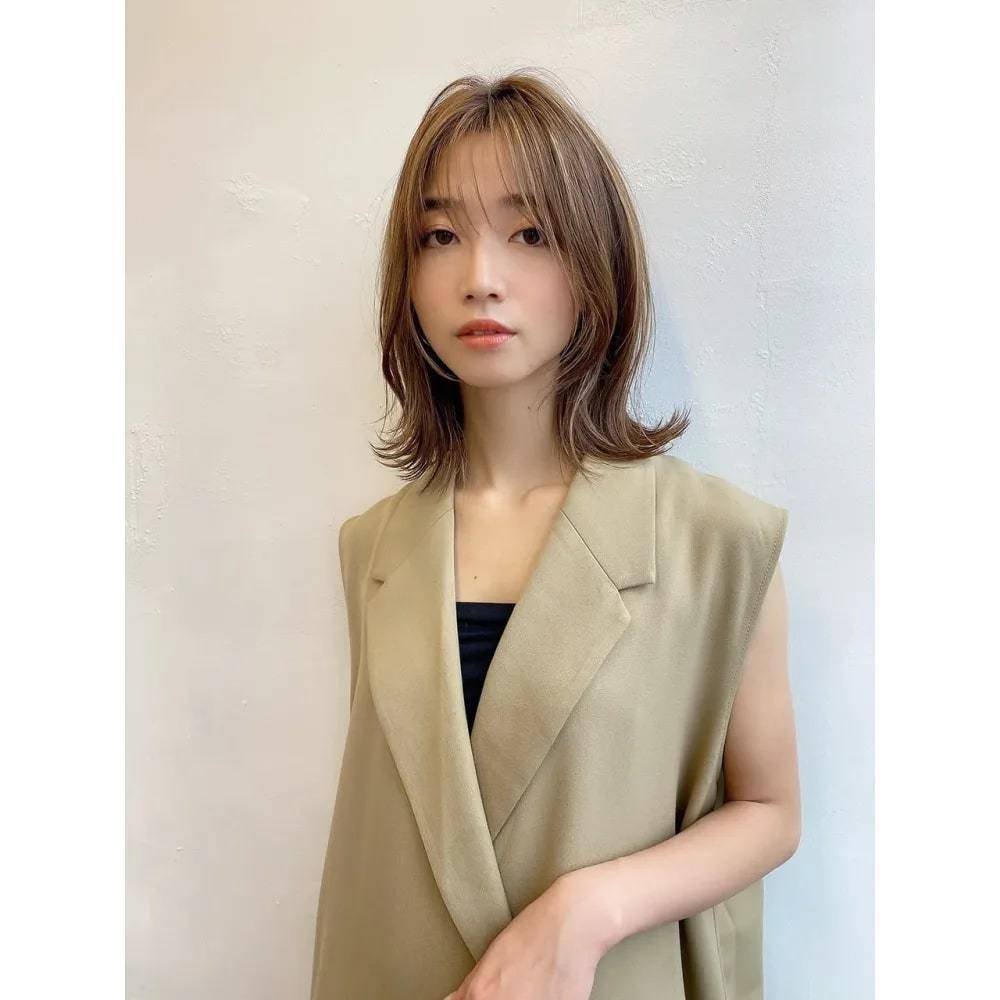 くすみがお洒落なオリーブベージュ