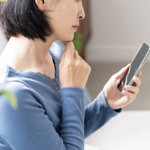 【注意すべき症状5選】年齢のせいじゃないかも……。受診すべきサインとは？