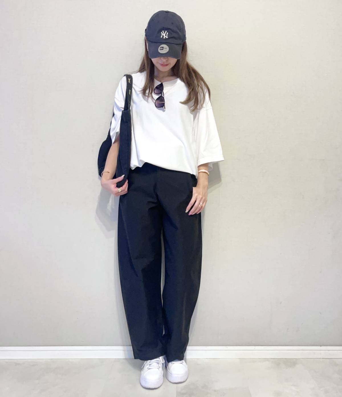 UNIQLOジャージーバレルレッグパンツコーデ