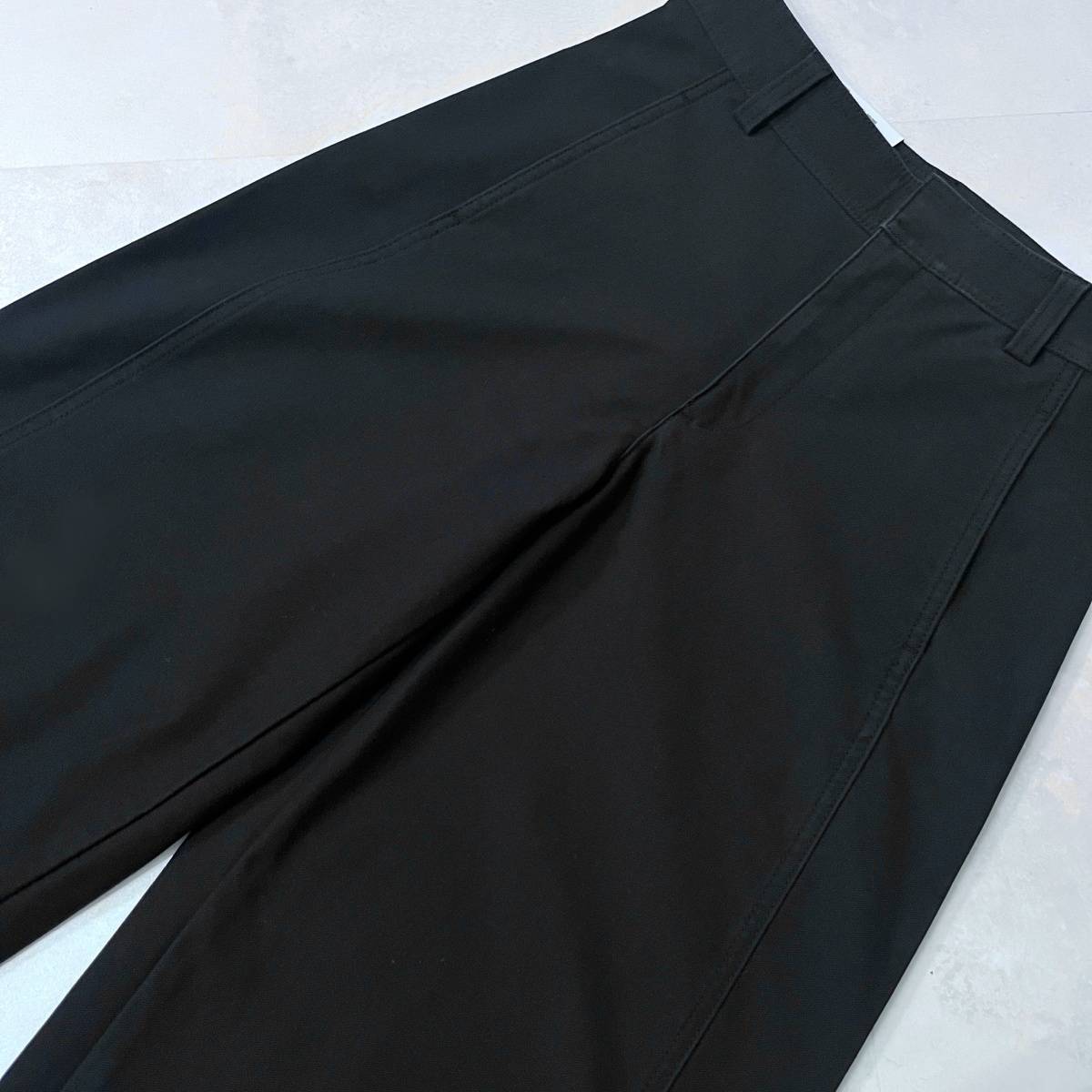 UNIQLOジャージーバレルレッグパンツ