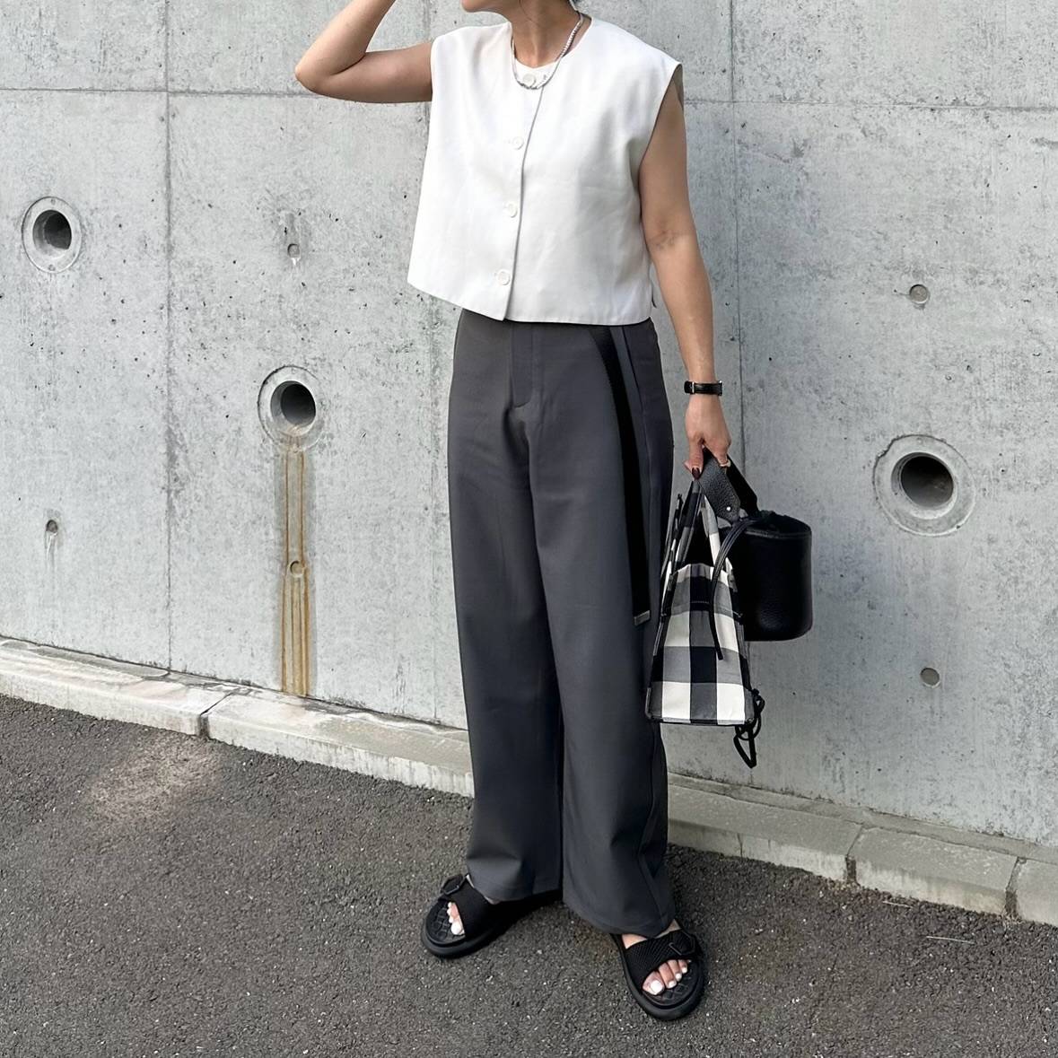 ノースリーブのトップスを合わせる♪
