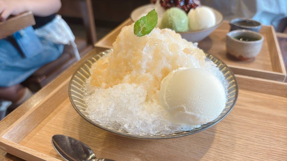 鎌倉甘味処くるみ「白桃みるくクリームかき氷」