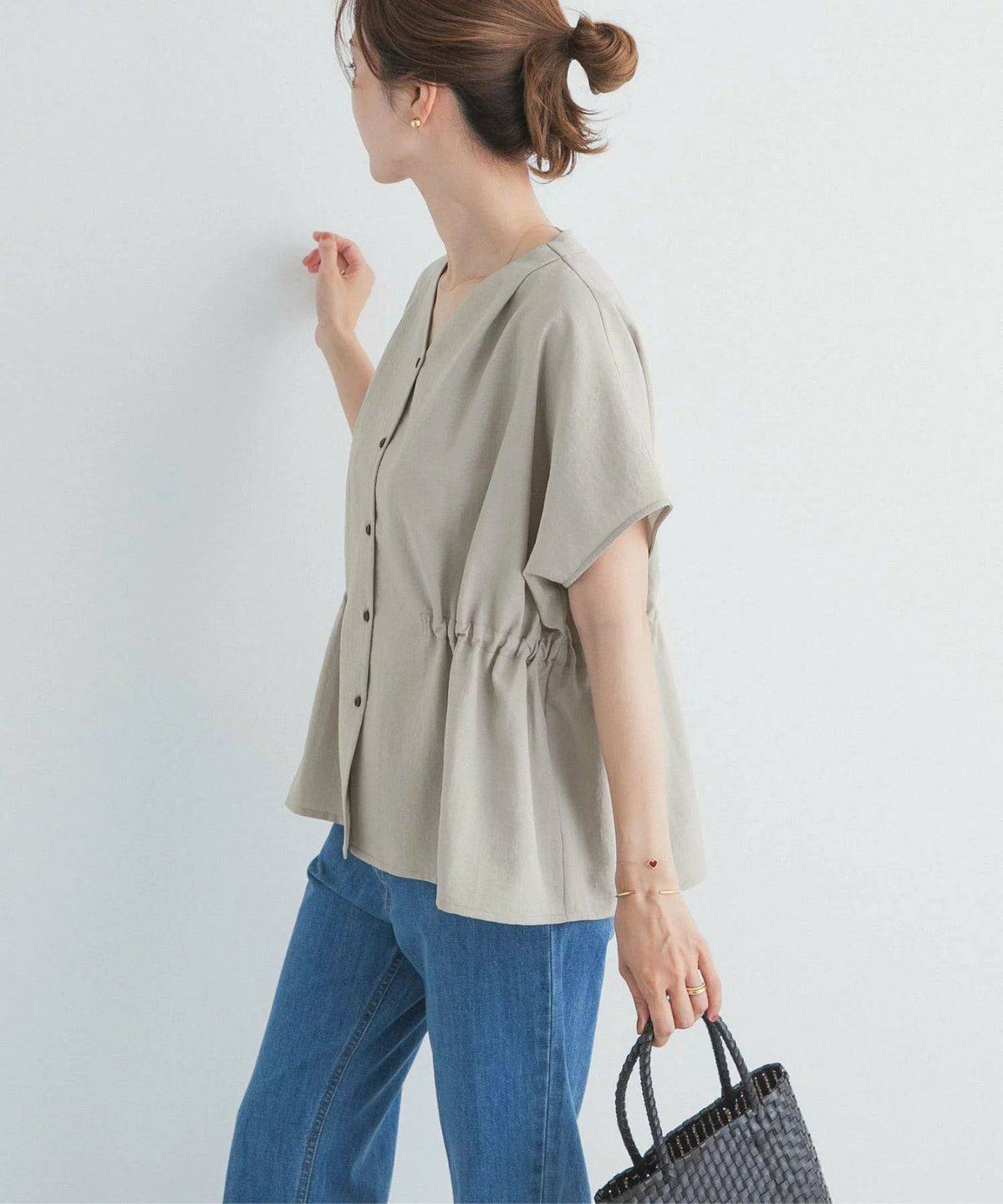 URBAN RESEARCH DOORS Vネックウエストギャザーブラウス