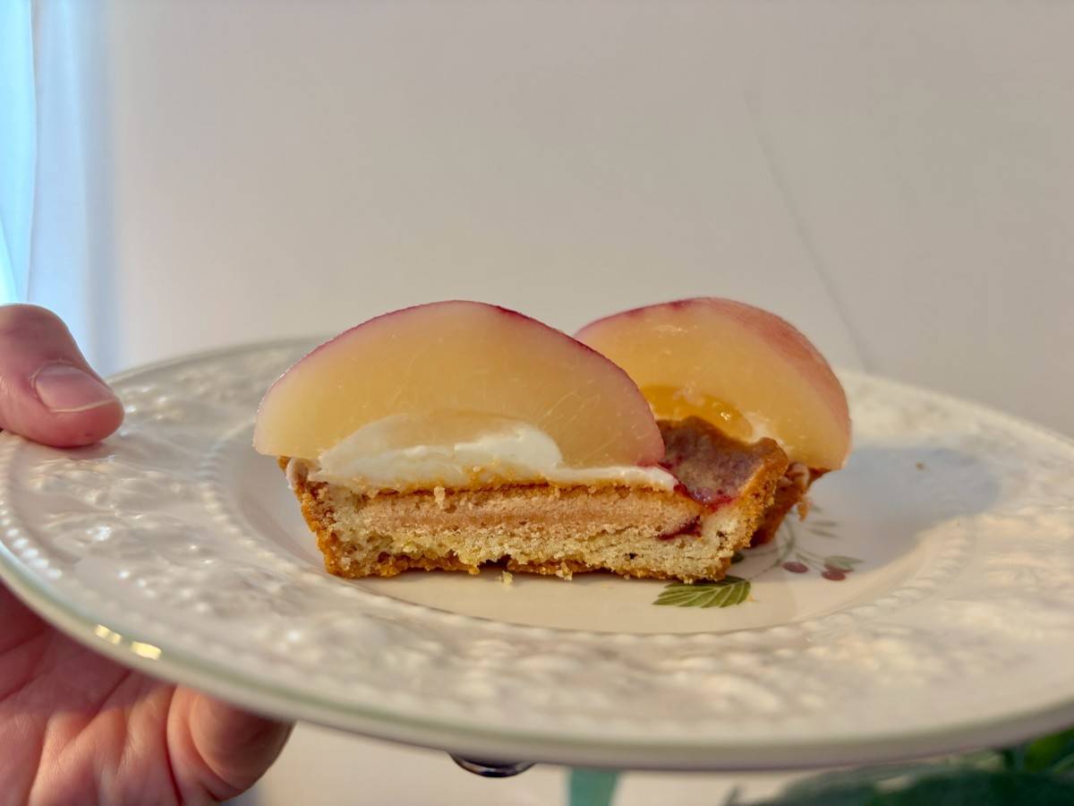 ローソン「ごろっと1/2個分！桃のタルト」断面