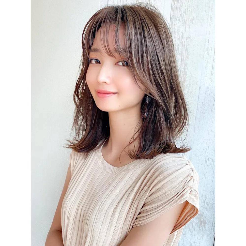 寒色系の極細ハイライト
