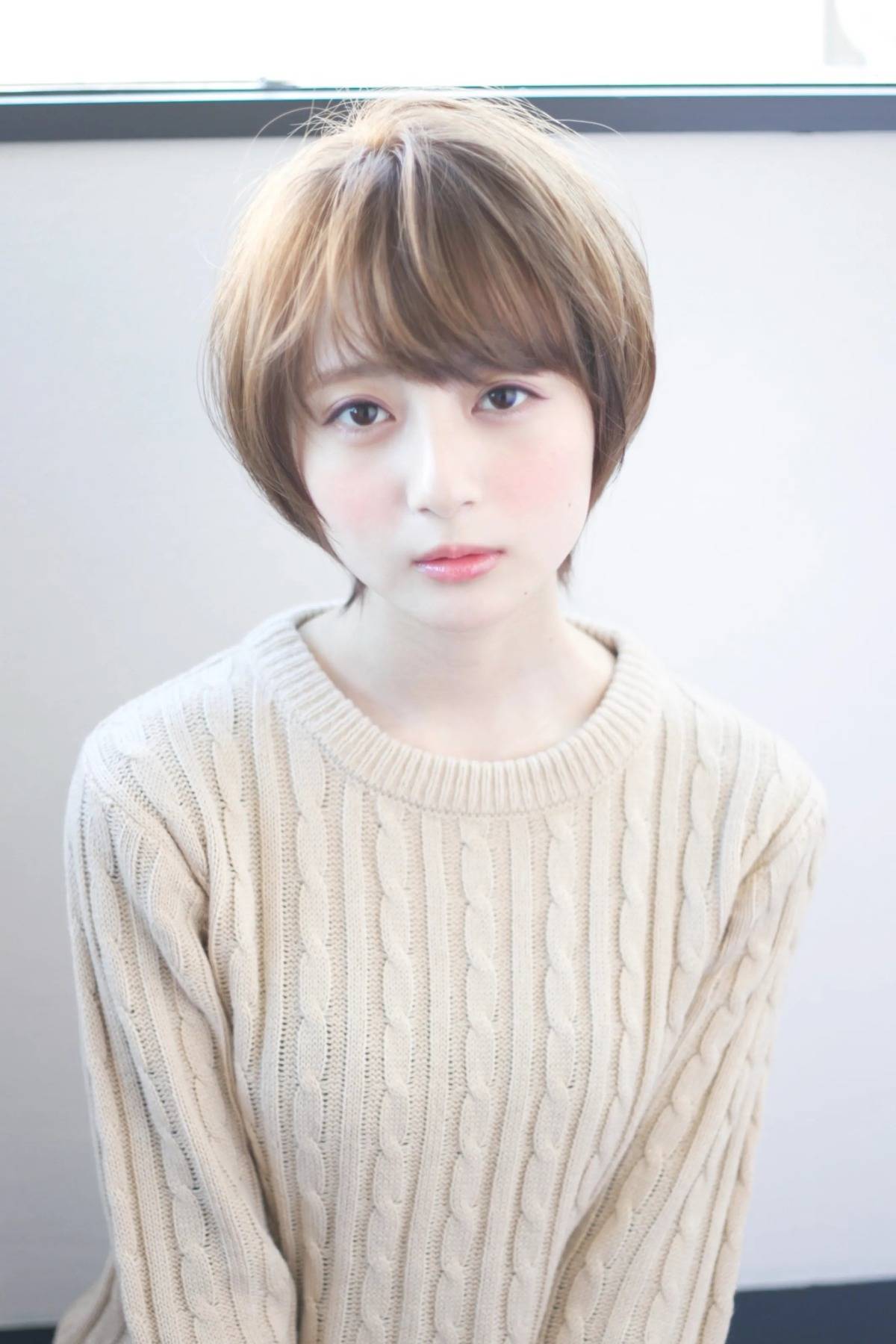 フォギーベージュ