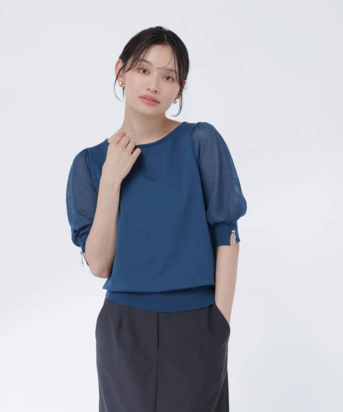 NATURAL BEAUTY BASIC シアースリーブニット