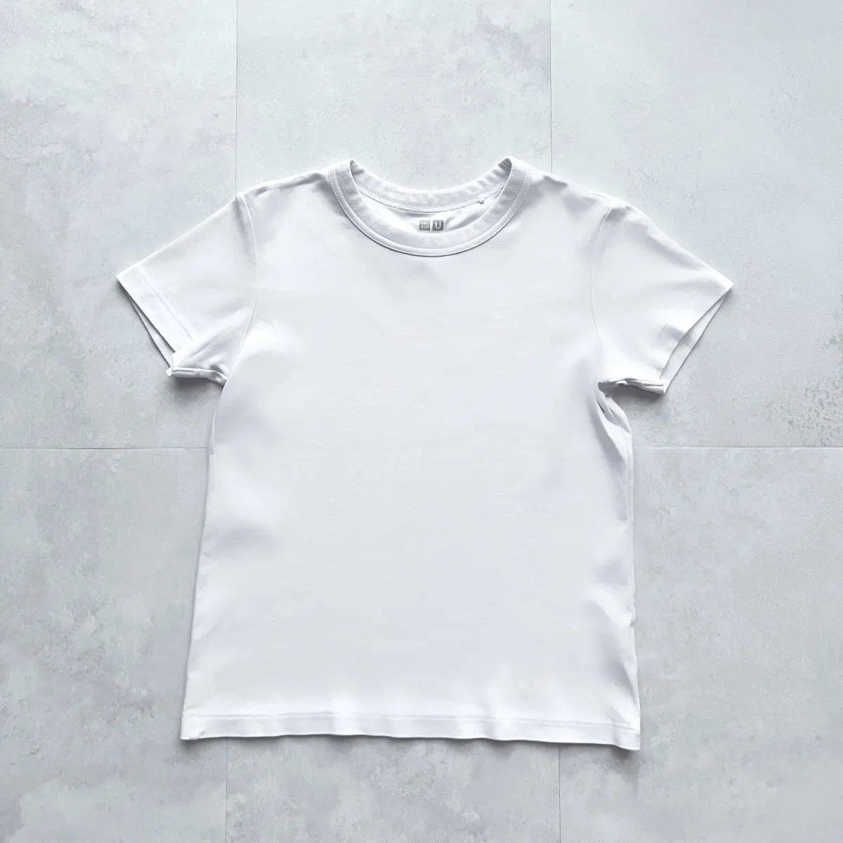 UNIQLO クルーネックT
