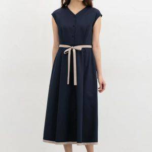【Honeys】50代、気温30度の日も頼れる《きれいめワンピース》3選。夏コーデが一気に垢抜ける
