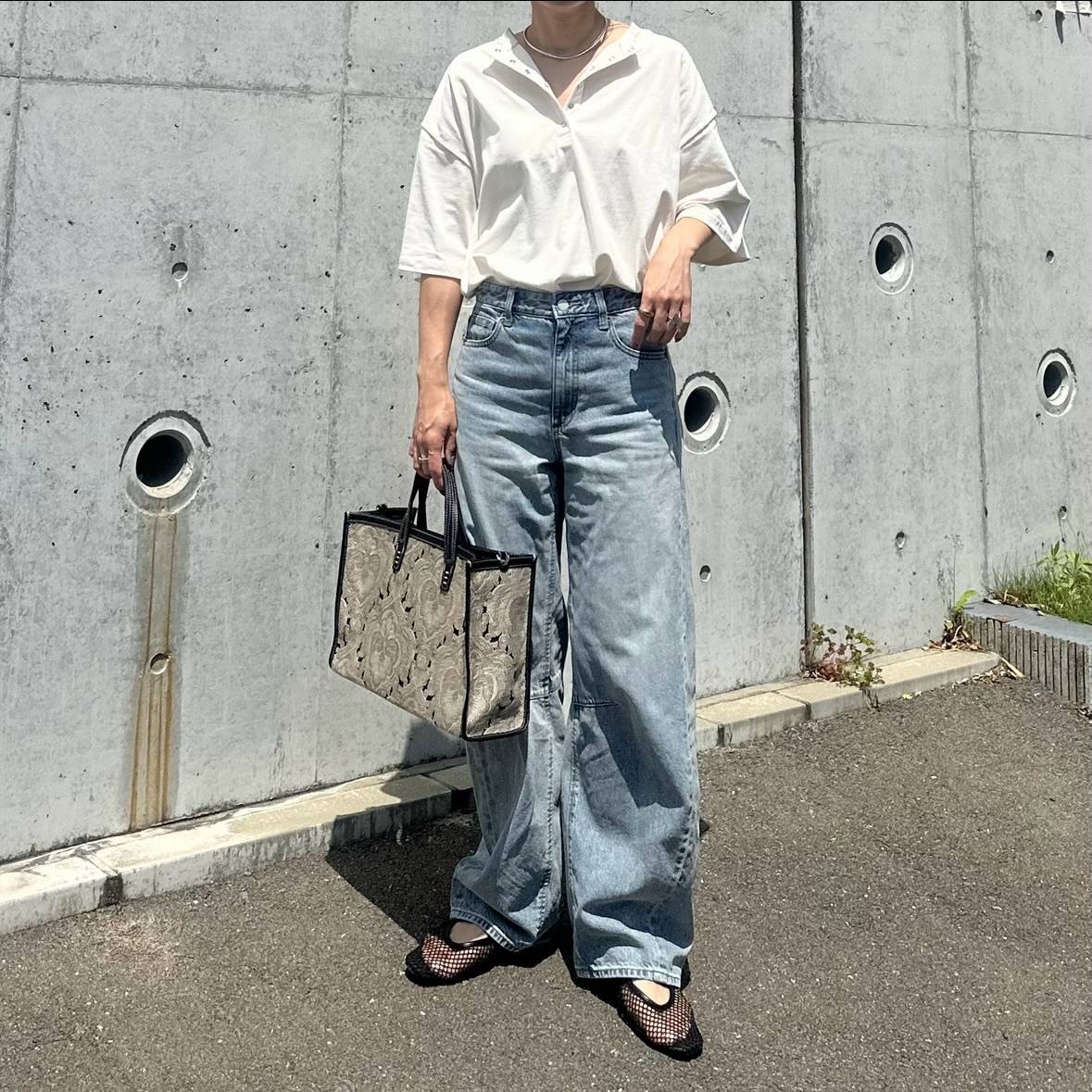 ヘンリーネックTシャツを合わせる！