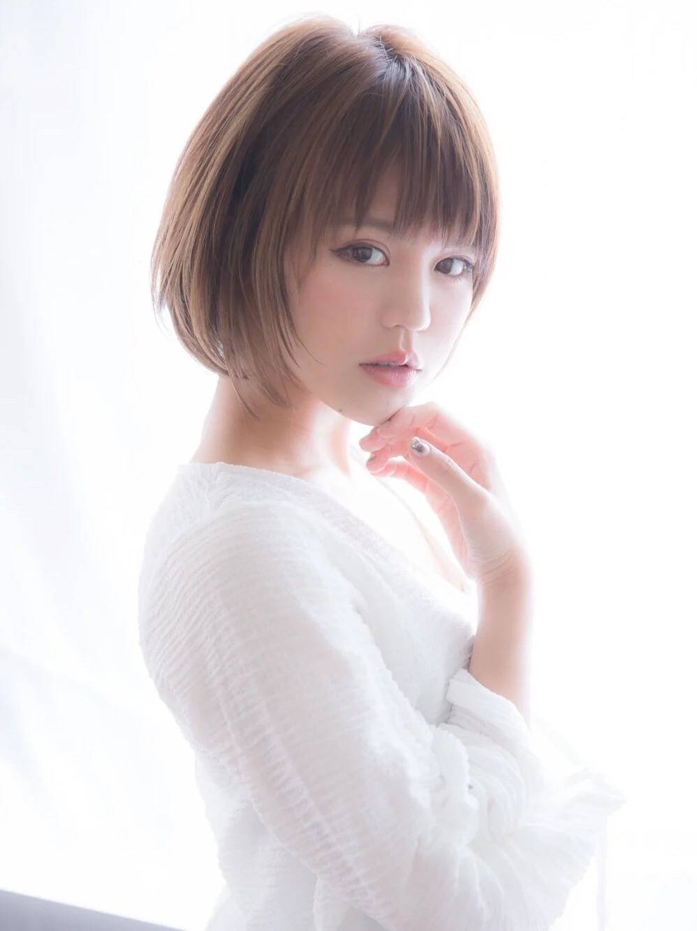 グレージュ