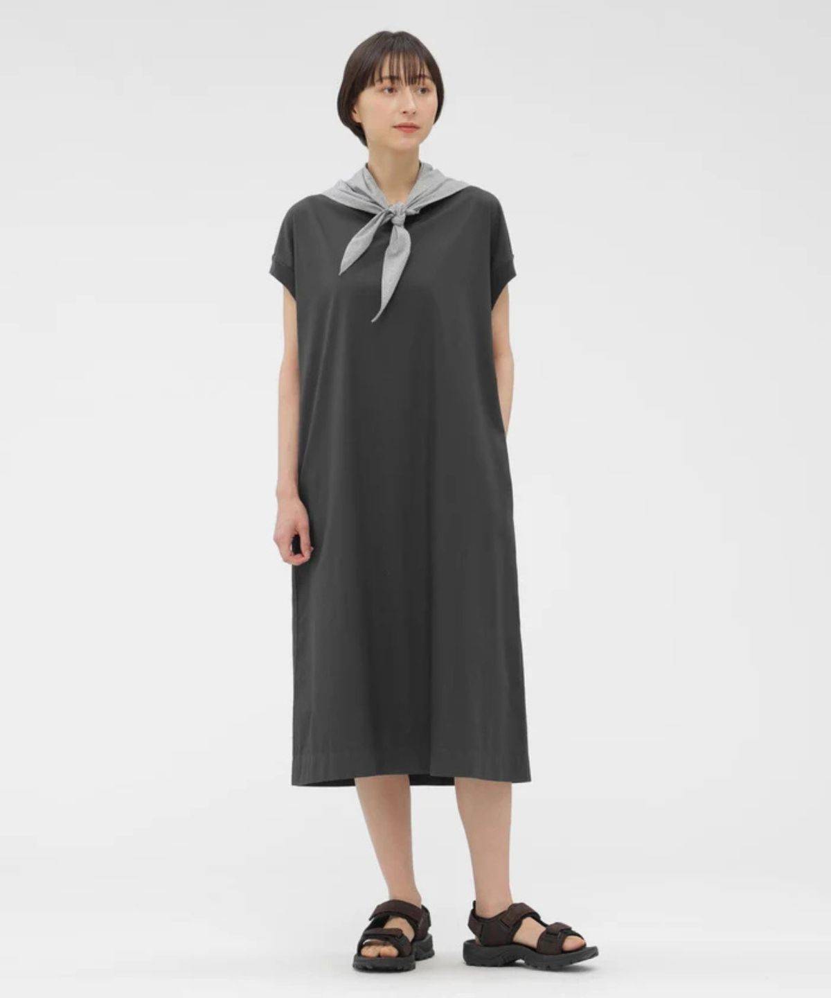 MHL. GARMENT DYED COTTON POPLIN DRESS