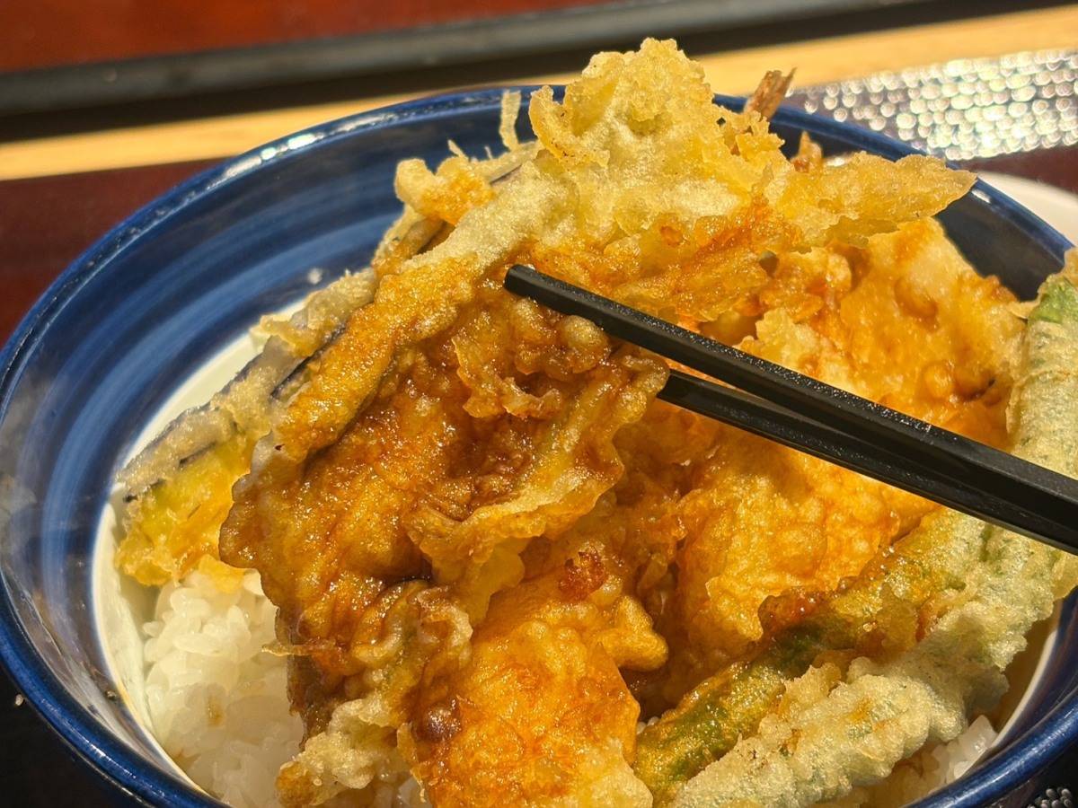 てんやの「海老と活〆穴子切身の天丼」