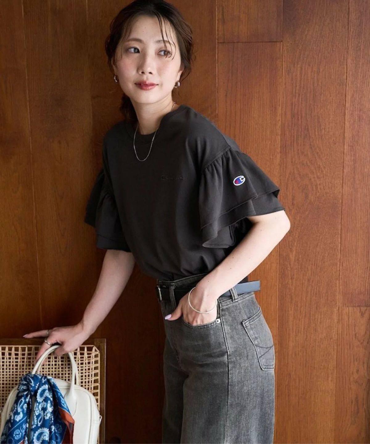 Champion 別注フリル袖トップス