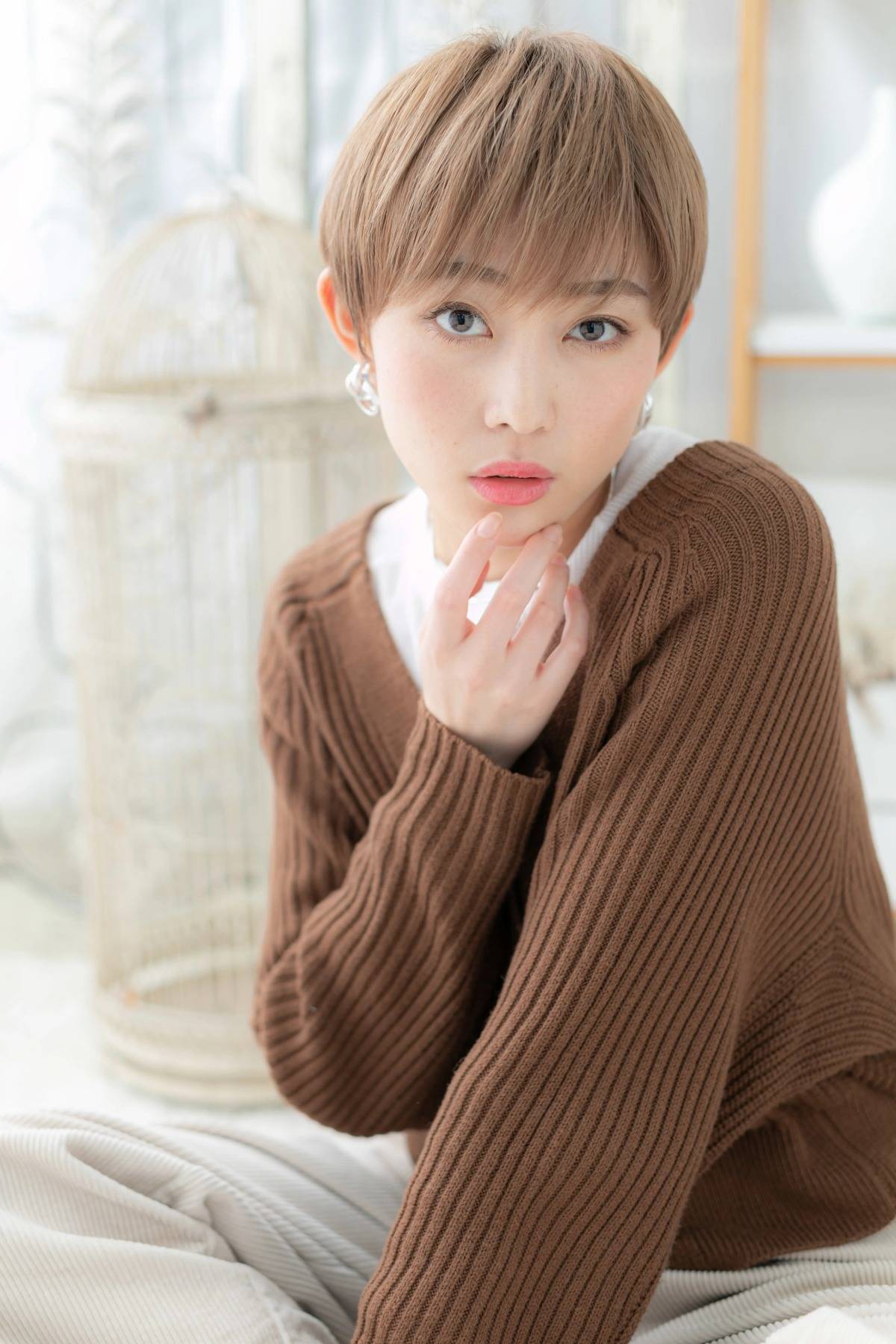 フォギーベージュ