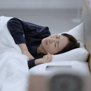 「たかが寝不足」と放置してない？『眠れない人』がやりがちな毎日のNG習慣5選