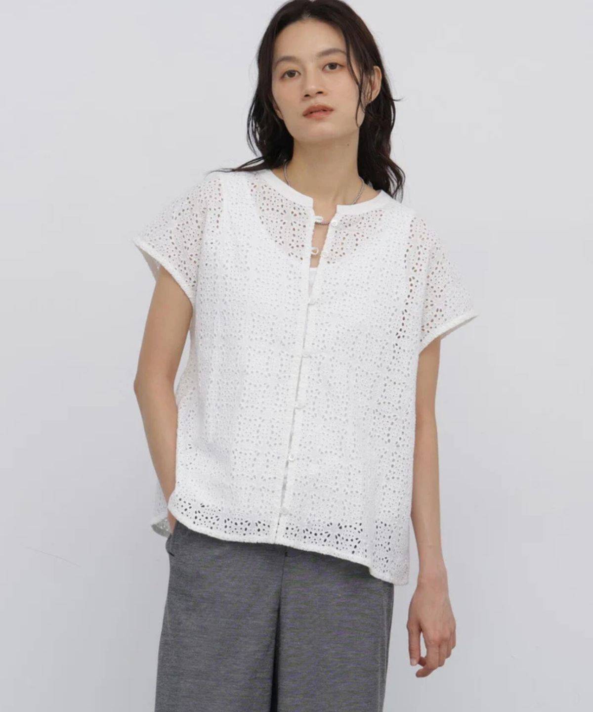 human woman インドコットンアイレット刺繍ブラウス