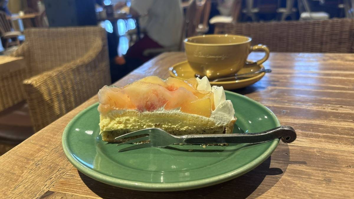 「ア・ラ・カンパーニュ」ケーキ