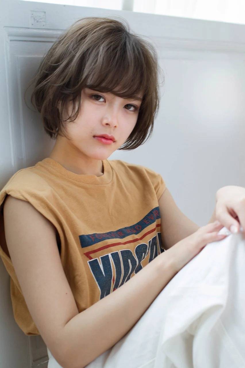 フォギーグレージュ