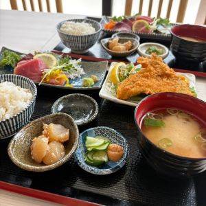 8/6にオープン！西荻窪の高架下エリアに新しく生まれた人気の食堂
