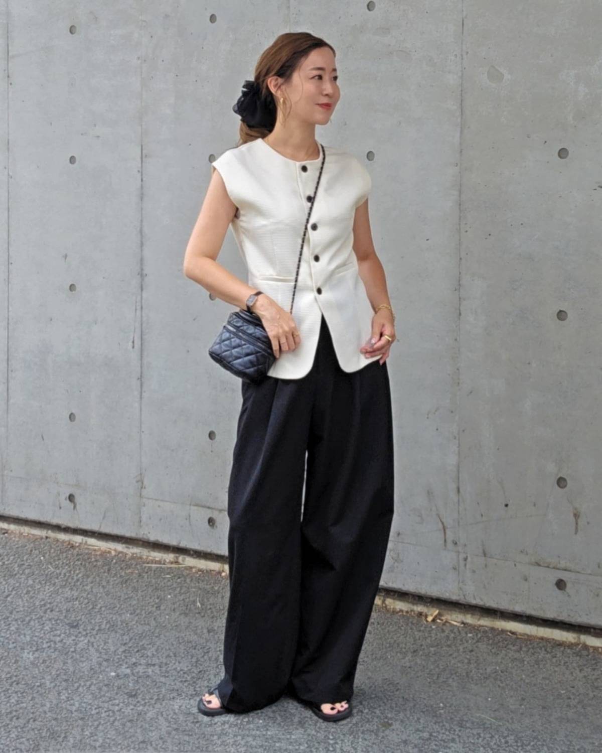 ベスト×ワイドパンツ