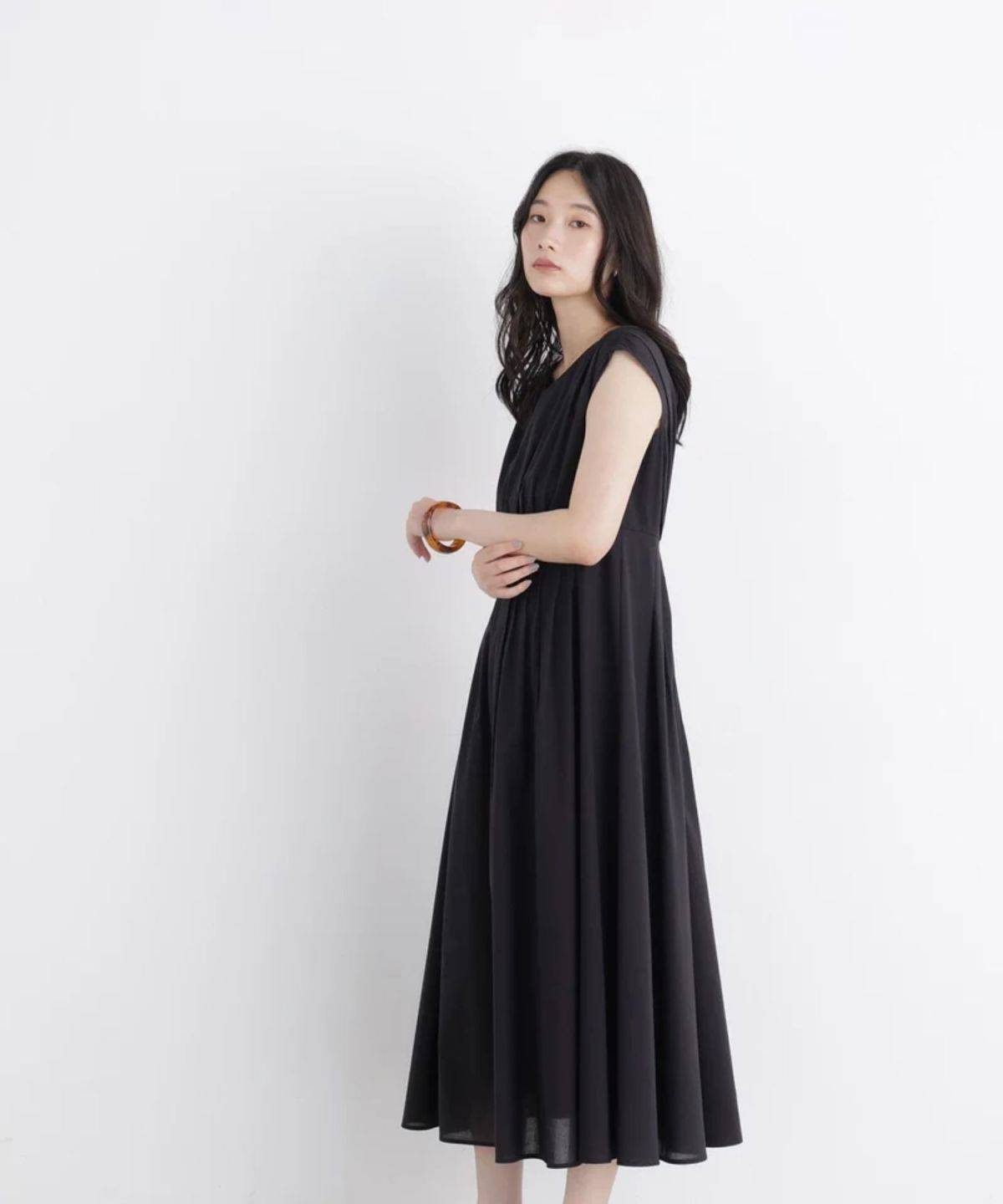N. Natural Beauty Basic* シャーリングフレアワンピース