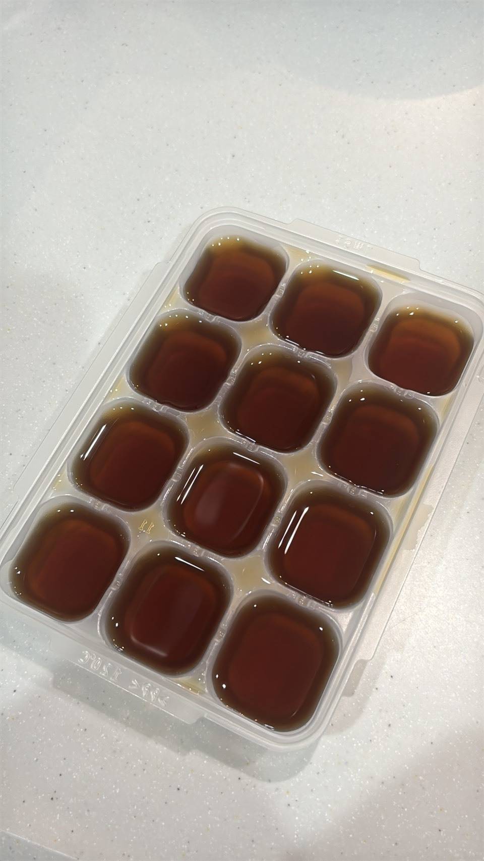 フリージング容器に注いだコーヒー