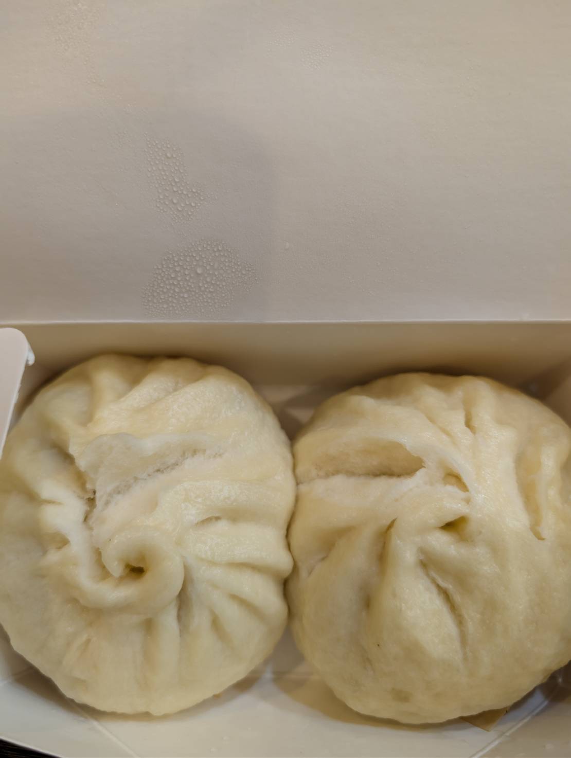 羅家 東京豚饅 イイトルミネ新宿店の豚饅
