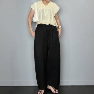 【2026年8月】こう着ると、真夏も涼しげ！大人のワイドパンツコーデ5選