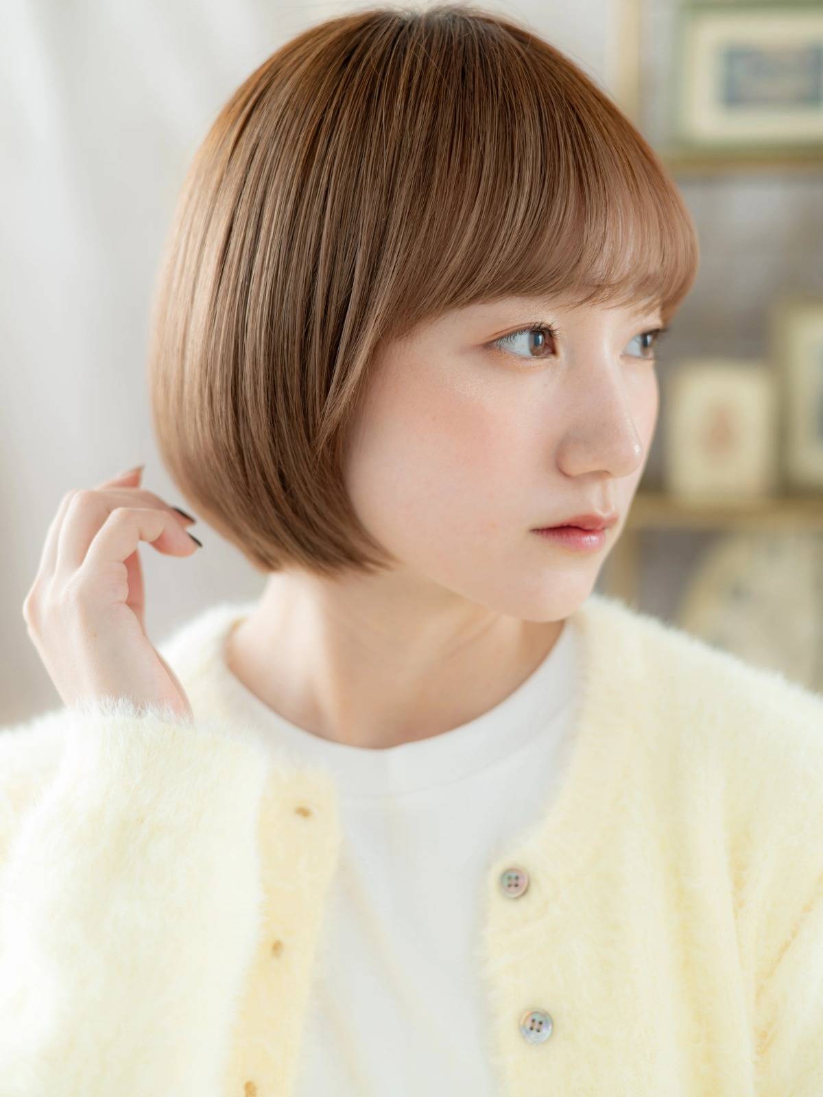 くすみベージュ