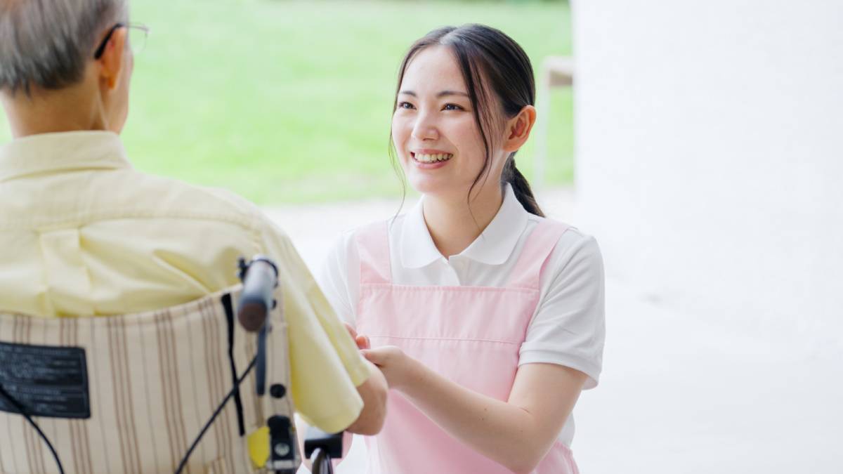 介護士の女性