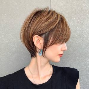 白髪を自然に活かせる！40代向けのヘアカラー5選〜2026年夏〜