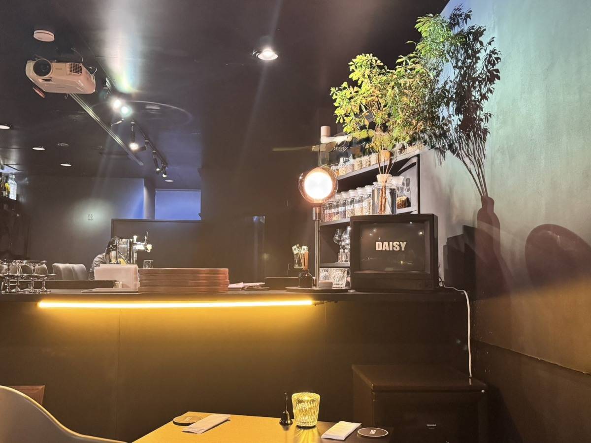 DAISY -cafe&bar- 内観
