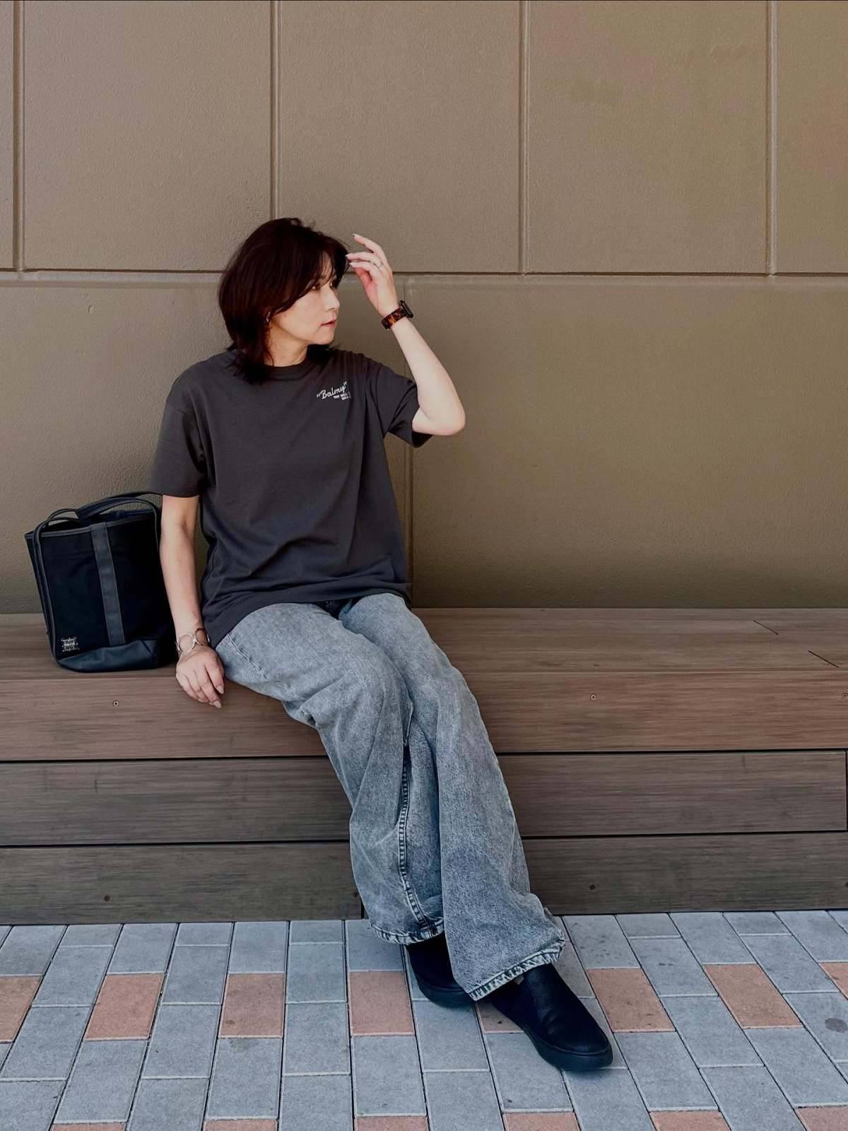 グレーTシャツを合わせる♪