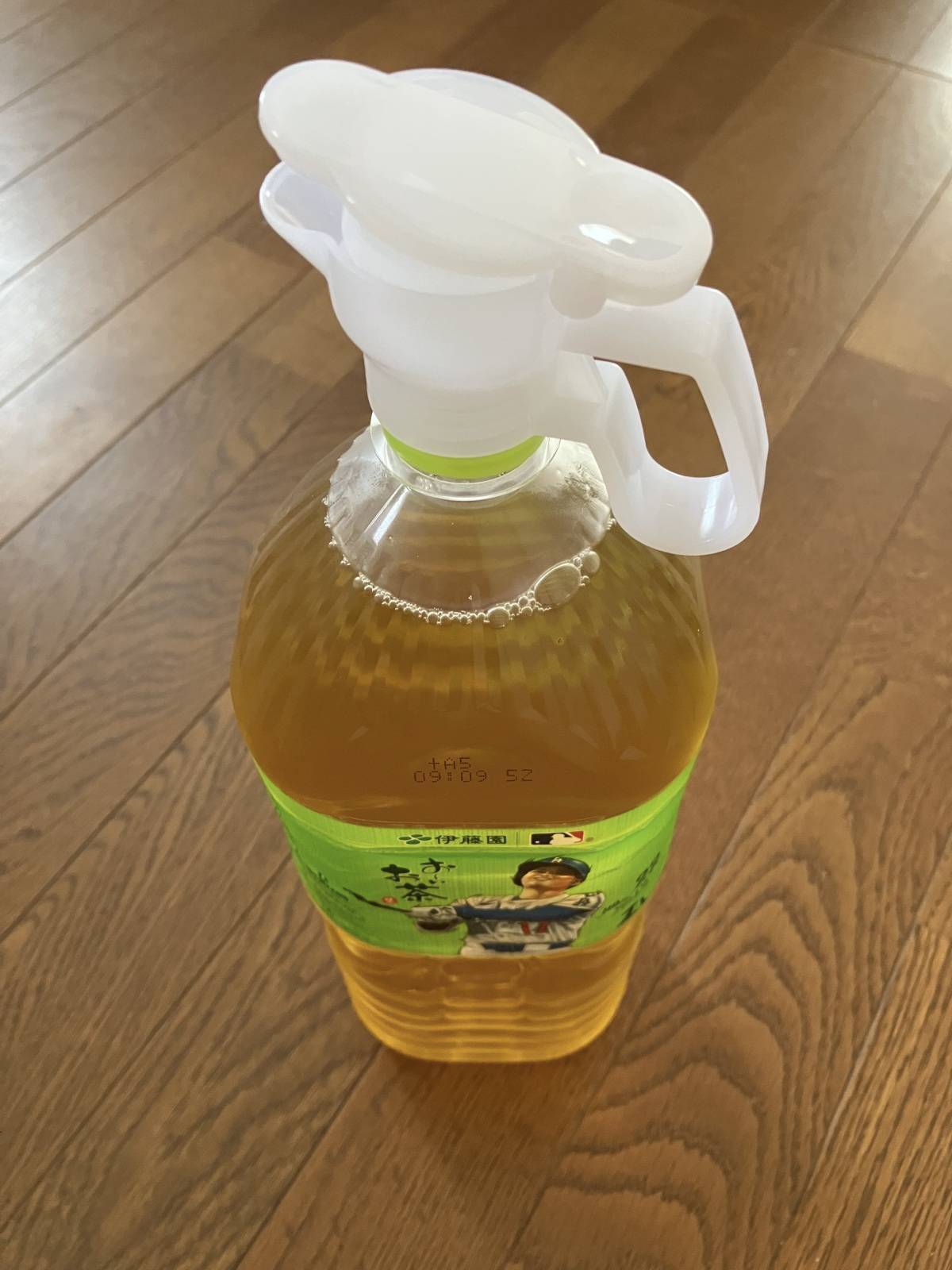 セリア：注ぎやすいペットボトルキャップ