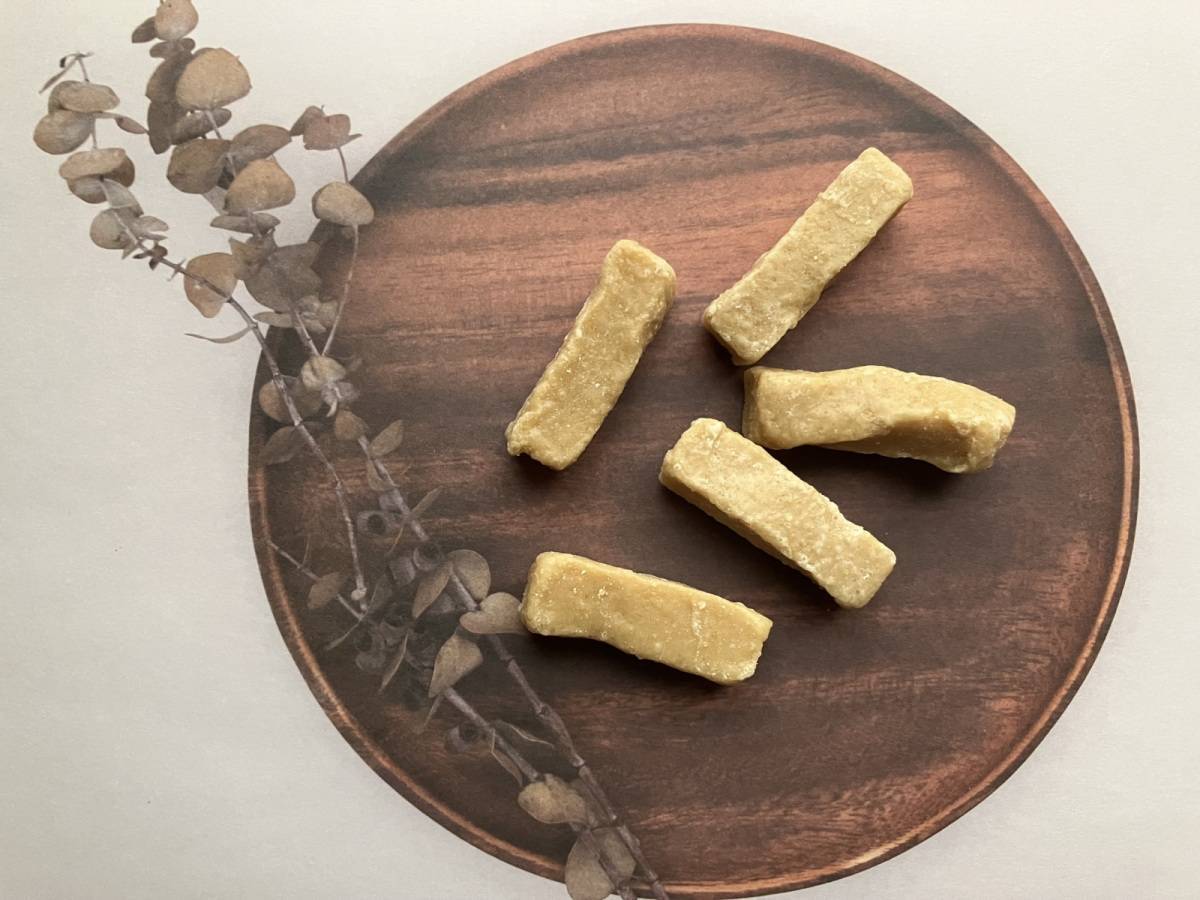 ダイソー：札幌第一製菓 三温糖きなこねじり 45g