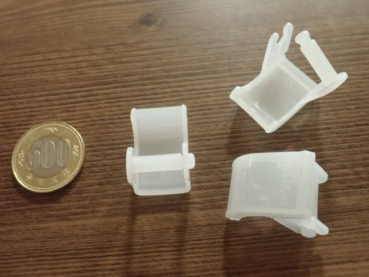 ダイソー：直接つけられるマスキングテープカッター(モノトーン)