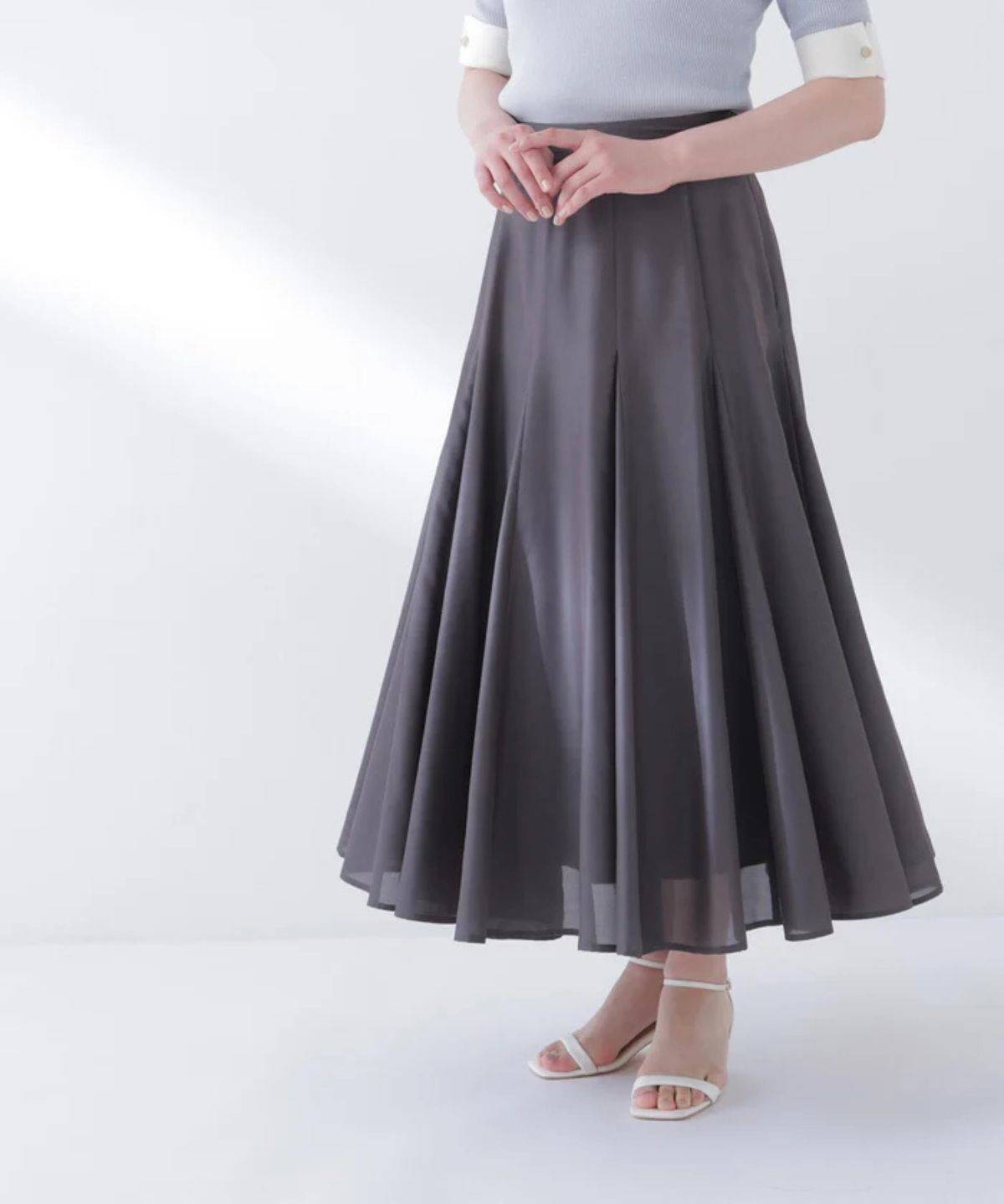 NATURAL BEAUTY BASIC シャイニーシアーボリュームスカート