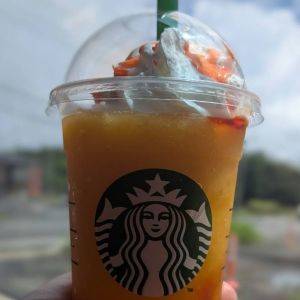 【スターバックス】夏季限定！フルーツ感いっぱいの新作フラペチーノ