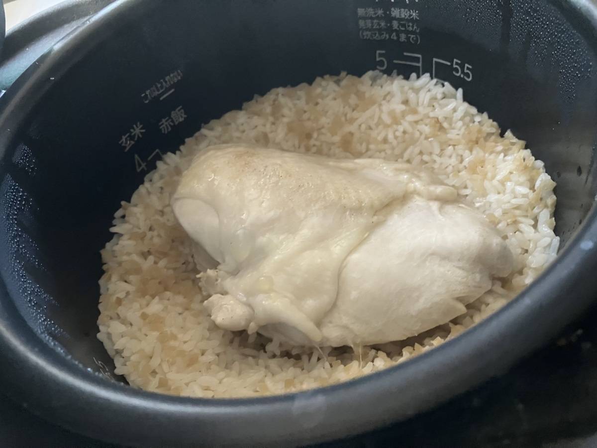 ダイソー:ハチ食品 WDアジア風炊き込みご飯 海南鶏飯の素 120g