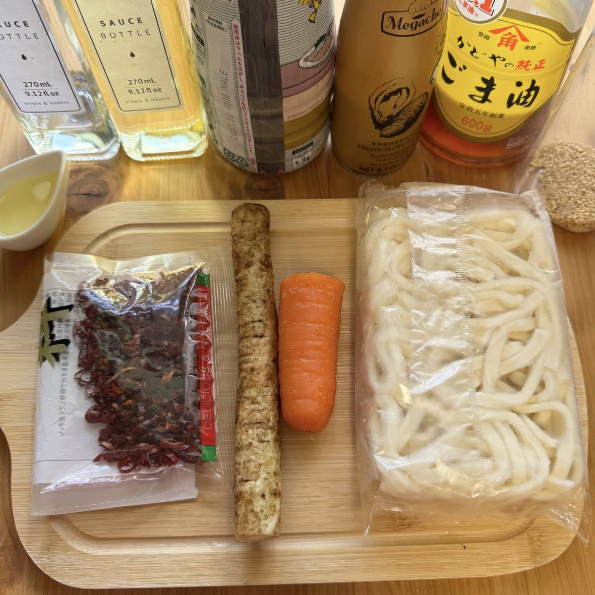 テーブルマーク公式の「きんぴらごぼううどん」のレシピ