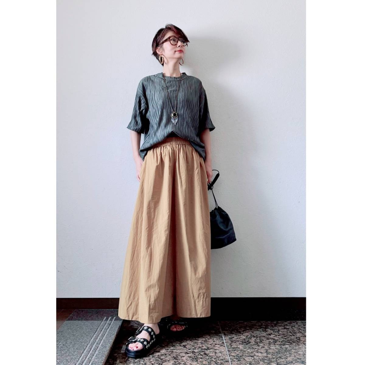 グリーン×ベージュの色合わせが◎