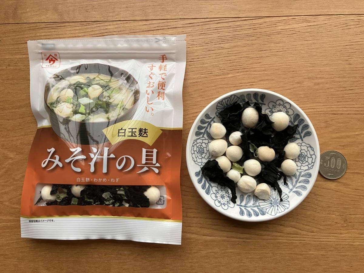 ダイソー：魚の屋 白玉麩とわかめ みそ汁の具 12g