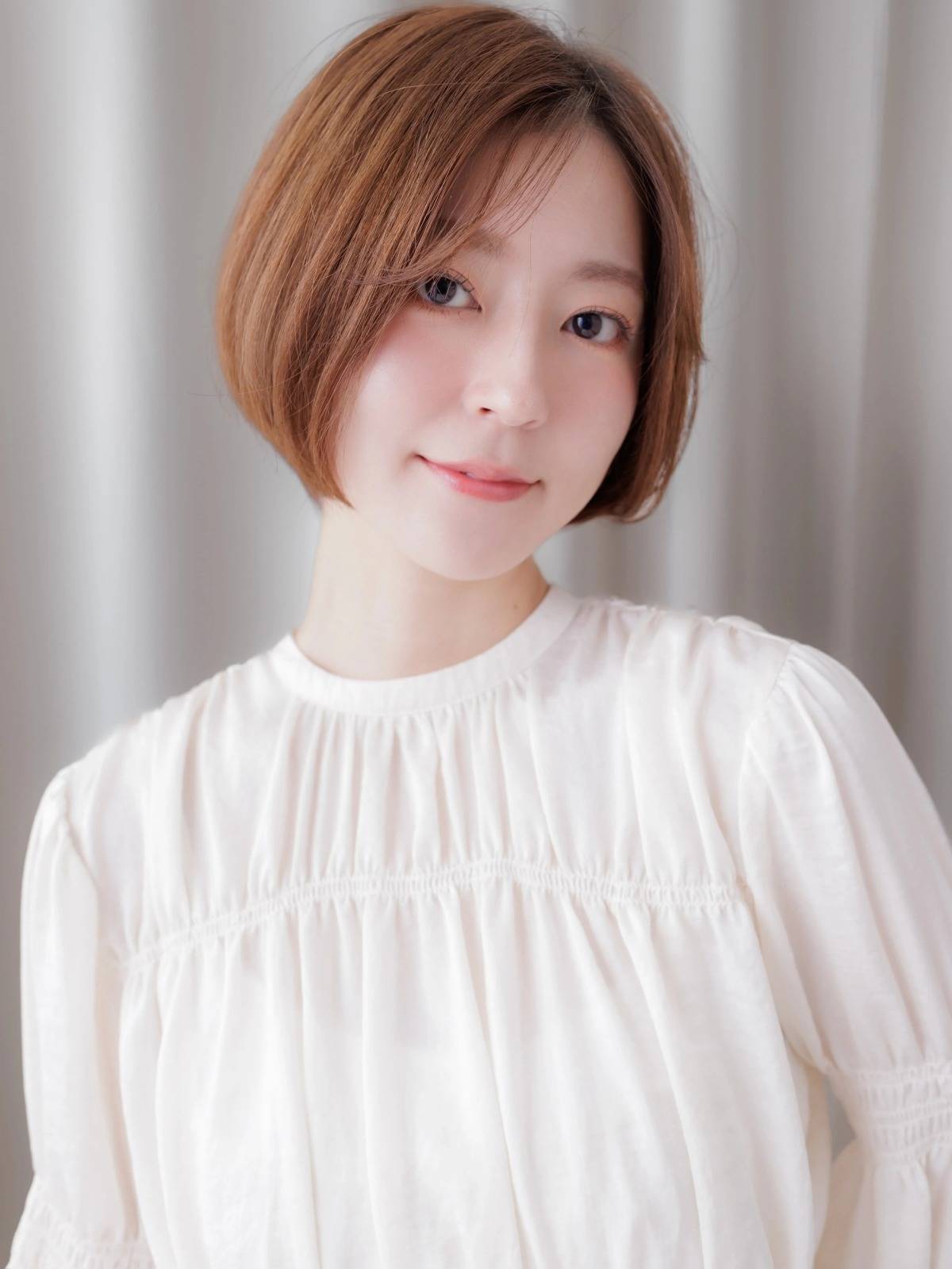 オレンジベージュ
