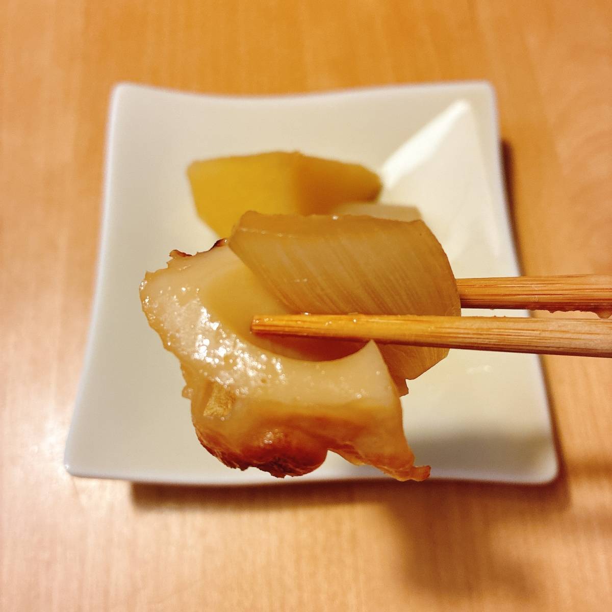紀文公式の「焼ちくわと春野菜の煮物」のレシピ