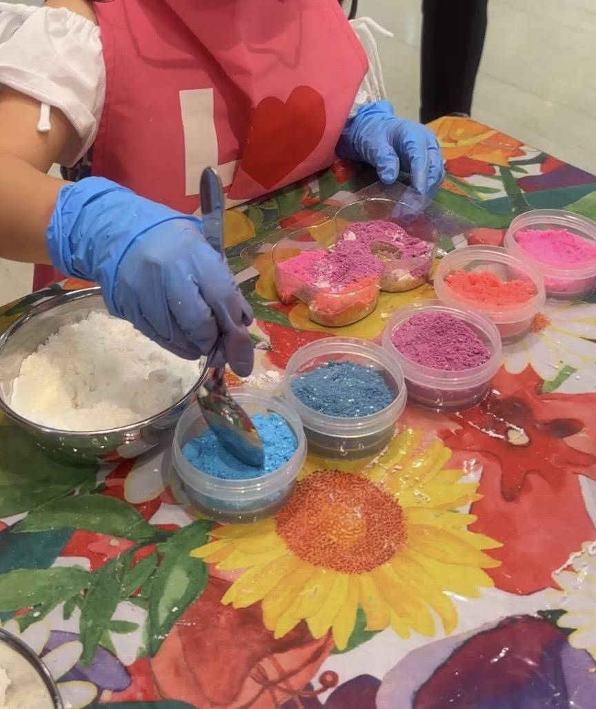 LUSHのバスボムワークショップ