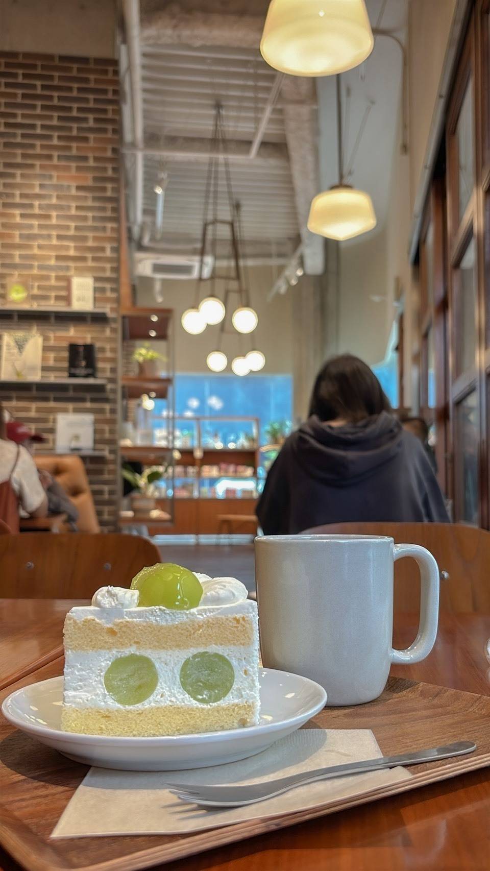 WHITE GLASS COFFEEのケーキとコーヒー
